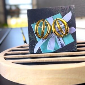 Geometric Hollowed Out Earrings